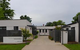 16 King Street